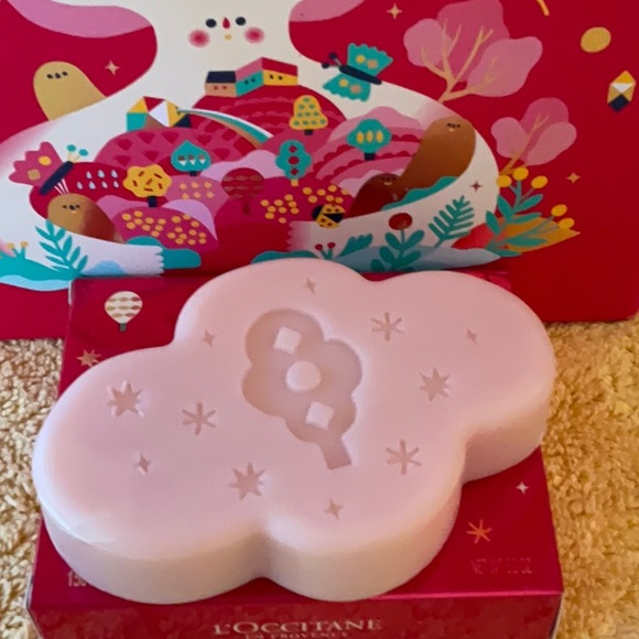 🌷LOCCITANE FESTIVE GARDEN SOAP 🌷NWT 🌷 - Picture 12 of 16